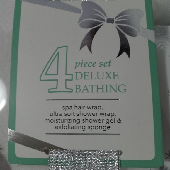 Goldessence 4 Pc Spa Set NIB - Picture 2 of 5